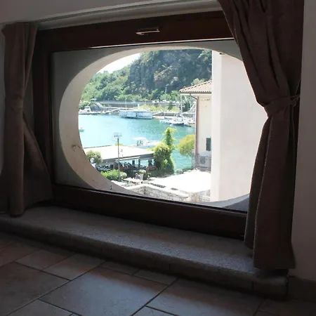 Apartment Paradiso Sul Maggiore *