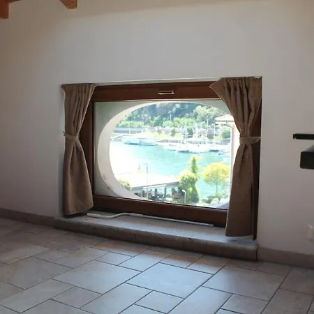 Apartment Paradiso Sul Maggiore